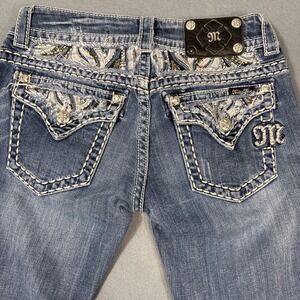 JEANS Miss Me  Womens 27 Blue Mid Rise CUFFED CAPRI Stretch Denim Embellished